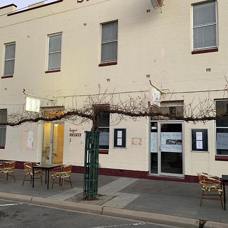 The Barkly Bistro Bar & Accommodation Ararat Εξωτερικό φωτογραφία